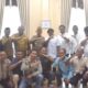 Bupati Ismet Mile saat menerima audiens Ketua KTNA Bone Bolango Faisal Mohie bersama jajaran pengurus, di Ruang Kerja Bupati, Senin (8/9/2025). (F.AKP-Tim Redaksi)/Ulanda.id