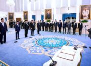 Presiden Prabowo Subianto melantik empat jabatan menteri dan satu wakil menteri Kabinet Merah Putih sisa masa jabatan 2024-2029 di Istana Negara, Jakarta, pada Senin, 8 September 2025. Foto: BPMI Setpres/Ulanda.id