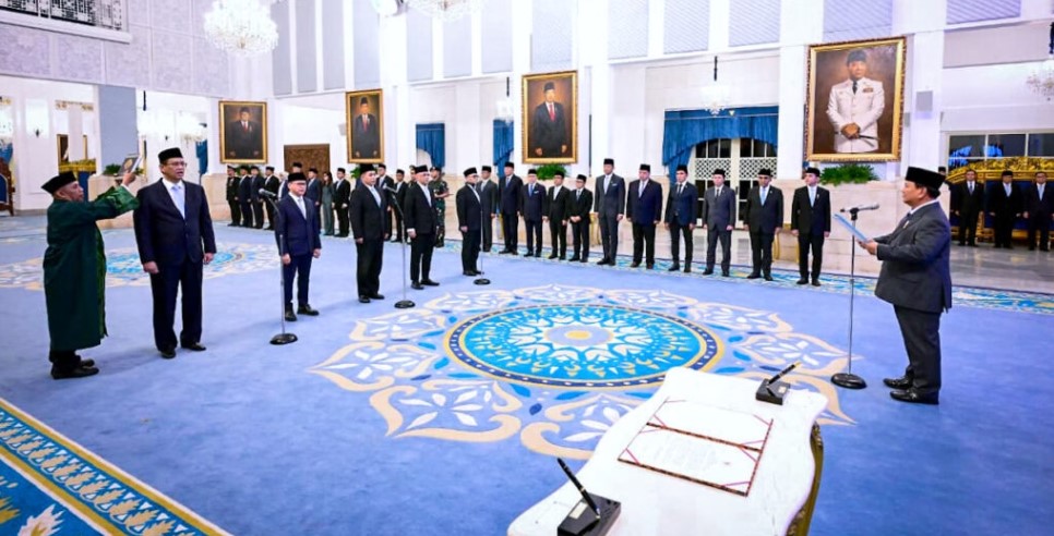 Presiden Prabowo Subianto melantik empat jabatan menteri dan satu wakil menteri Kabinet Merah Putih sisa masa jabatan 2024-2029 di Istana Negara, Jakarta, pada Senin, 8 September 2025. Foto: BPMI Setpres/Ulanda.id