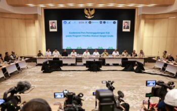 Pemerintah bergerak menindaklanjuti Kejadian Luar Biasa (KLB) yang terjadi di beberapa lokasi Program Prioritas Makan Bergizi Gratis (MBG) dengan memperkuat tata kelola program secara menyeluruh/Ulanda.id