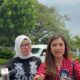 Wartawan CNN Indonesia, Diana Valencia, telah mendapatkan kartu identitas (ID) peliputan Istana setelah pertemuan dengan Biro Pers Sekretariat Presiden di Kompleks Istana Kepresidenan Jakarta, Senin (29/9/2025). ANTARA/Mentari Dwi Gayati/Ulanda.id