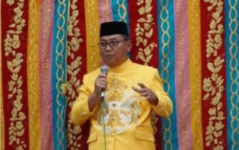 Bupati Gorontalo Utara, Thariq Modanggusaat hadir dalam peringatan Maulid Nabi di Masjid Agung Baiturrahim, Desa Moluo, Kecamatan Kwandang, Kamis, (04/09/2025). (Foto : Dok. Kominfo)/Ulanda.id