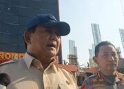 Presiden Prabowo Subianto saat memberikan keterangan pers usai menjenguk korban aksi demonstrasi di RS Polri, Kramat Jati, Jakarta Timur, Senin (1/9/2025). (ANTARA/Mentari Dwi Gayati)/Ulanda.id