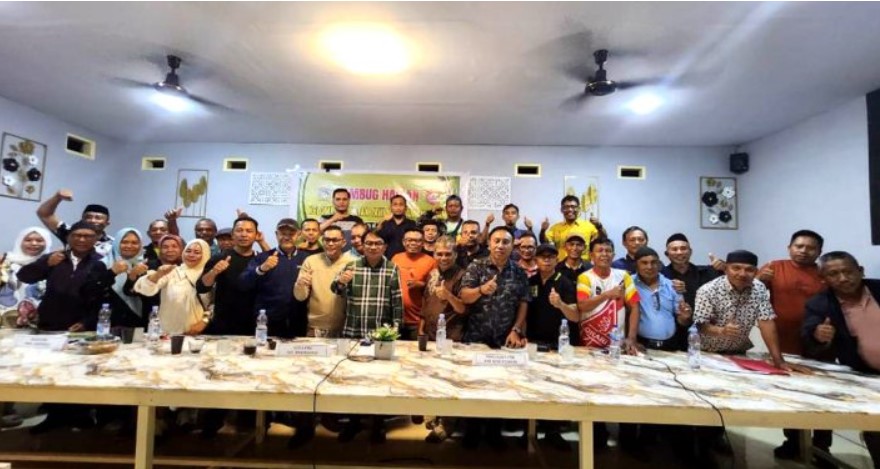 Rembuk harian perdana KTNA Bone Bolango untuk sisa periode 2025-2026 bersama pengurus kabupaten dan kecamatan, di RM. King Tuna Resto, Selasa (2/8/2025) malam. (F.AKP-Tim Redaksi)/Ulanda.id