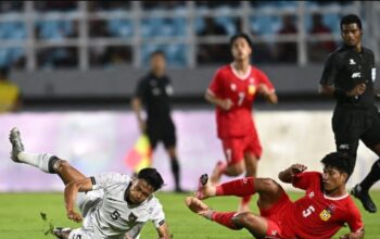 Pamain Timnas U23 Indonesia, Dony Tri Pamungkas (kiri), di Kualifikasi AFC U23 2026. ANTARA FOTO/Sigid Kurniawan/tom/Ulanda.id