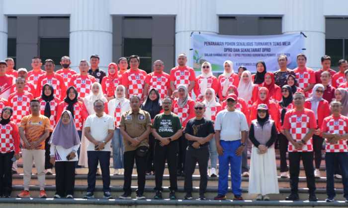DPRD Provinsi Gorontalo memperingati Hari Ulang Tahun (HUT) pertama periode 2024–2029 di halaman kantor dewan, Selasa (9/9)/Ulanda.id