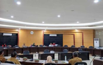Komisi III DPRD Provinsi Gorontalo menggelar rapat kerja bersama Dinas Pekerjaan Umum dan Penataan Ruang (PUPR), Biro Pengadaan Barang dan Jasa (PBJ), serta Badan Keuangan Daerah, Selasa (9/9)/Ulanda.id