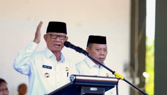 Ismet Mile Ambil Langkah Tegas, Seluruh Tim Kerja Bupati Bone Bolango Dinonaktifkan