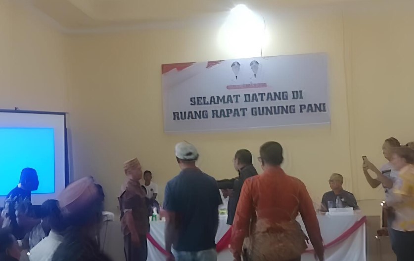 Rapat Pansus DPRD Soal Tambang Pohuwato Memanas hingga Nyaris Baku Pukul/Ulanda.id