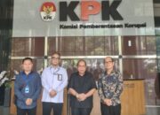 Wali Kota Adhan yang didampingi Inspektur Kota Gorontalo Taufiq Dunggio disambut langsung oleh Tim Koordinasi dan Supervisi Pencegahan (Korsupgah) KPK RI/Ulanda.id