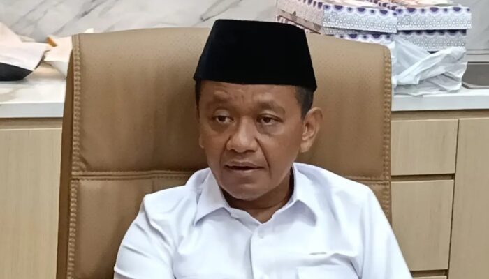 Digugat di PN Jakpus soal Kelangkaan BBM, Menteri Bahlil Hormati Proses Hukum