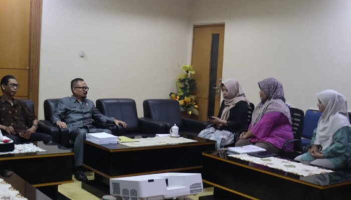 Ketua DPRD Gorontalo Dukung Kantor Bahasa Sosialisasikan Permendikdasmen 2025