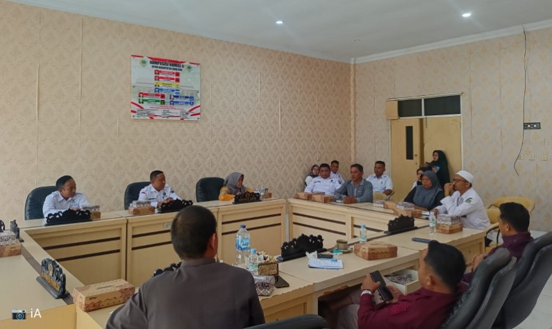 Komisi II DPRD Kabupaten Boalemo menggelar Rapat Dengar Pendapat (RDP) bersama PDAM Tirta Boalemo dan perwakilan masyarakat Desa Tabongo, Rabu (15/10/2025)/Ulanda.id